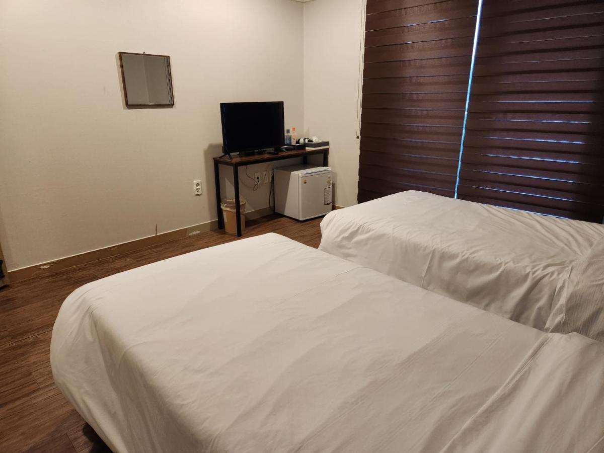 纳维斯酒店 济州市 外观 照片